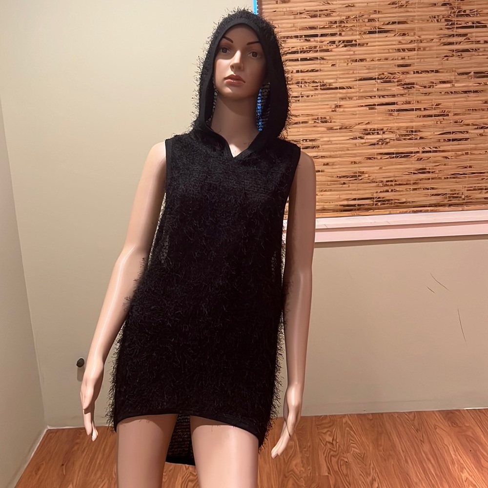 Denis Gagnon Black Sheer Eyelash High-low Hooded Sleeveless Sweater Size S